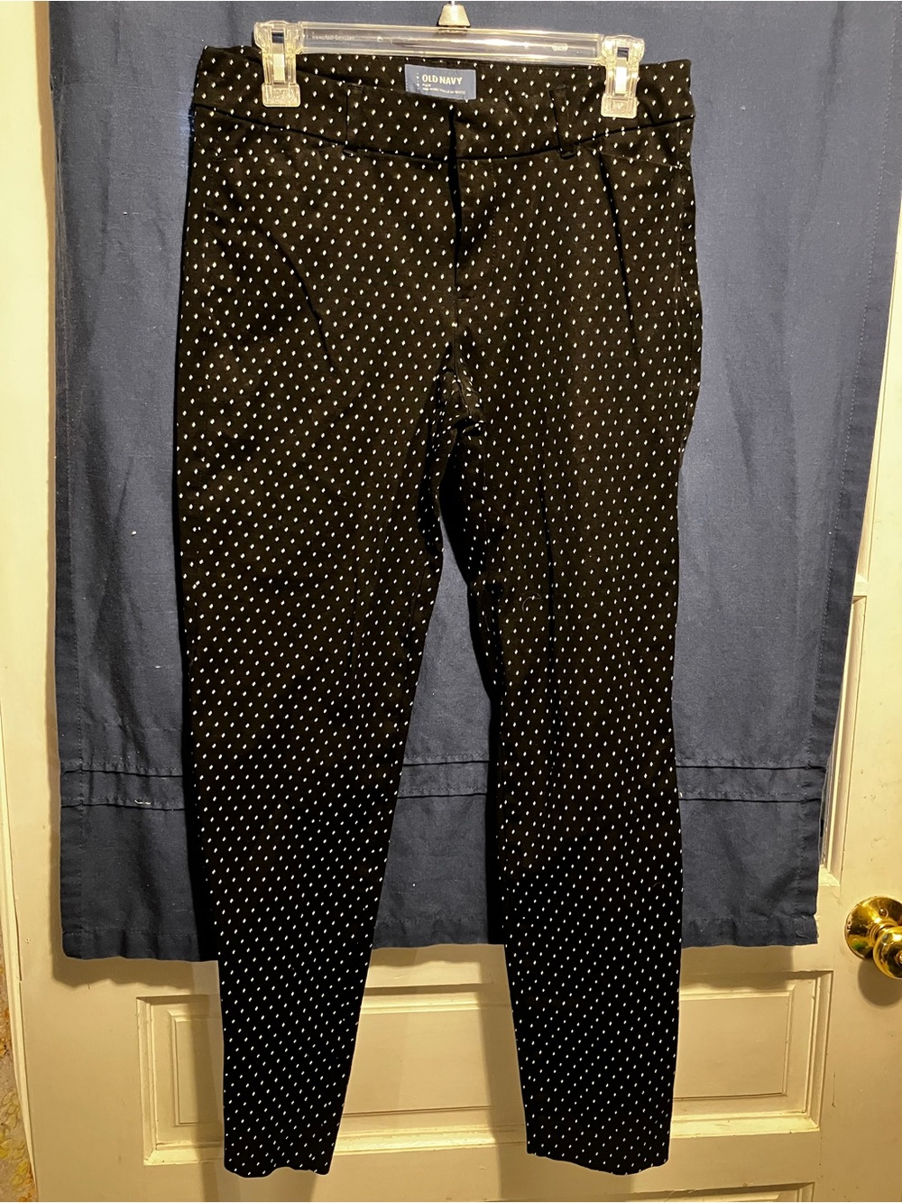 Old Navy Women's Black Polka Dot Cropped Pants